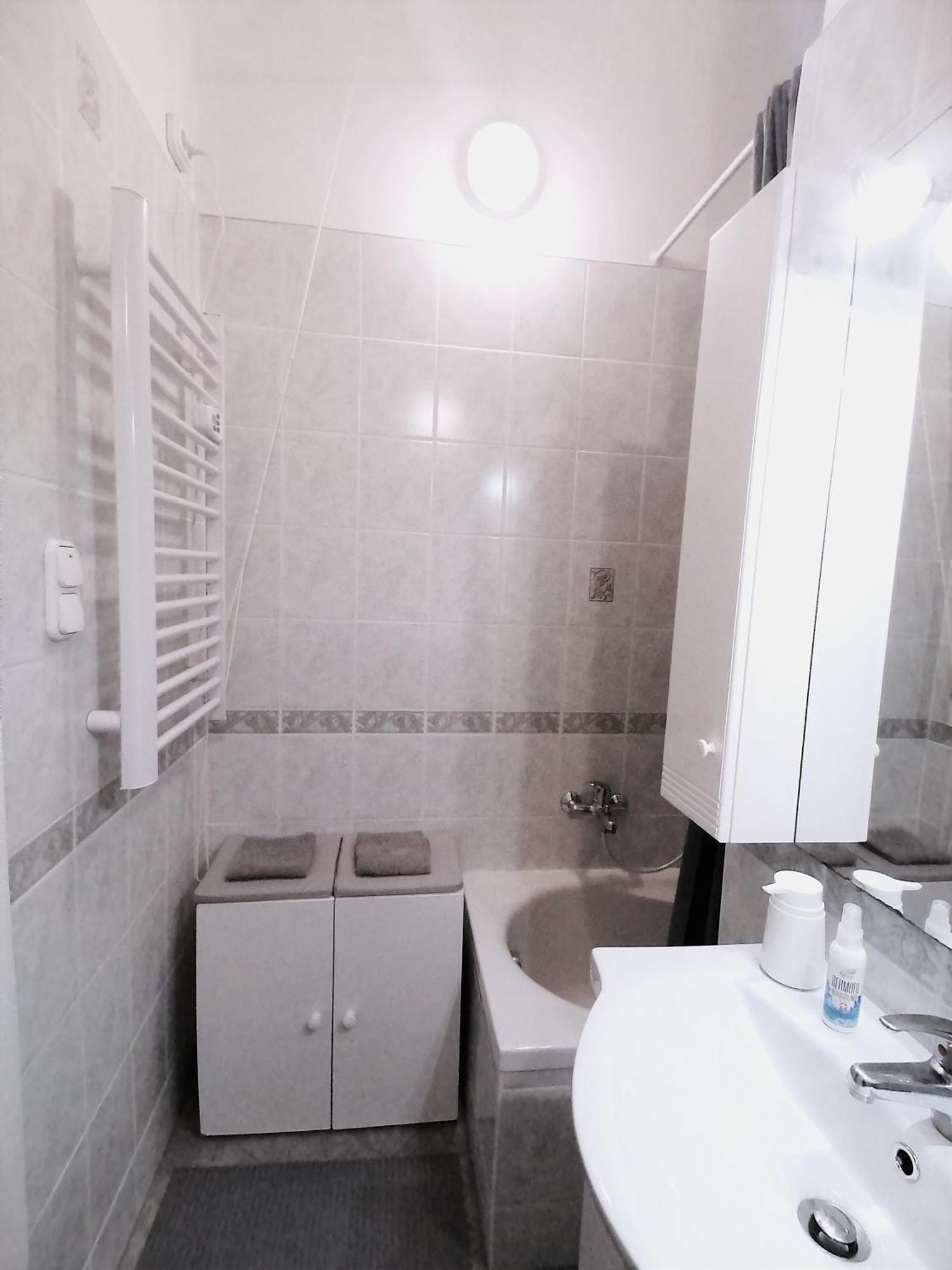 A Jump From Downtown Apartment บูดาเปสต์ ภายนอก รูปภาพ